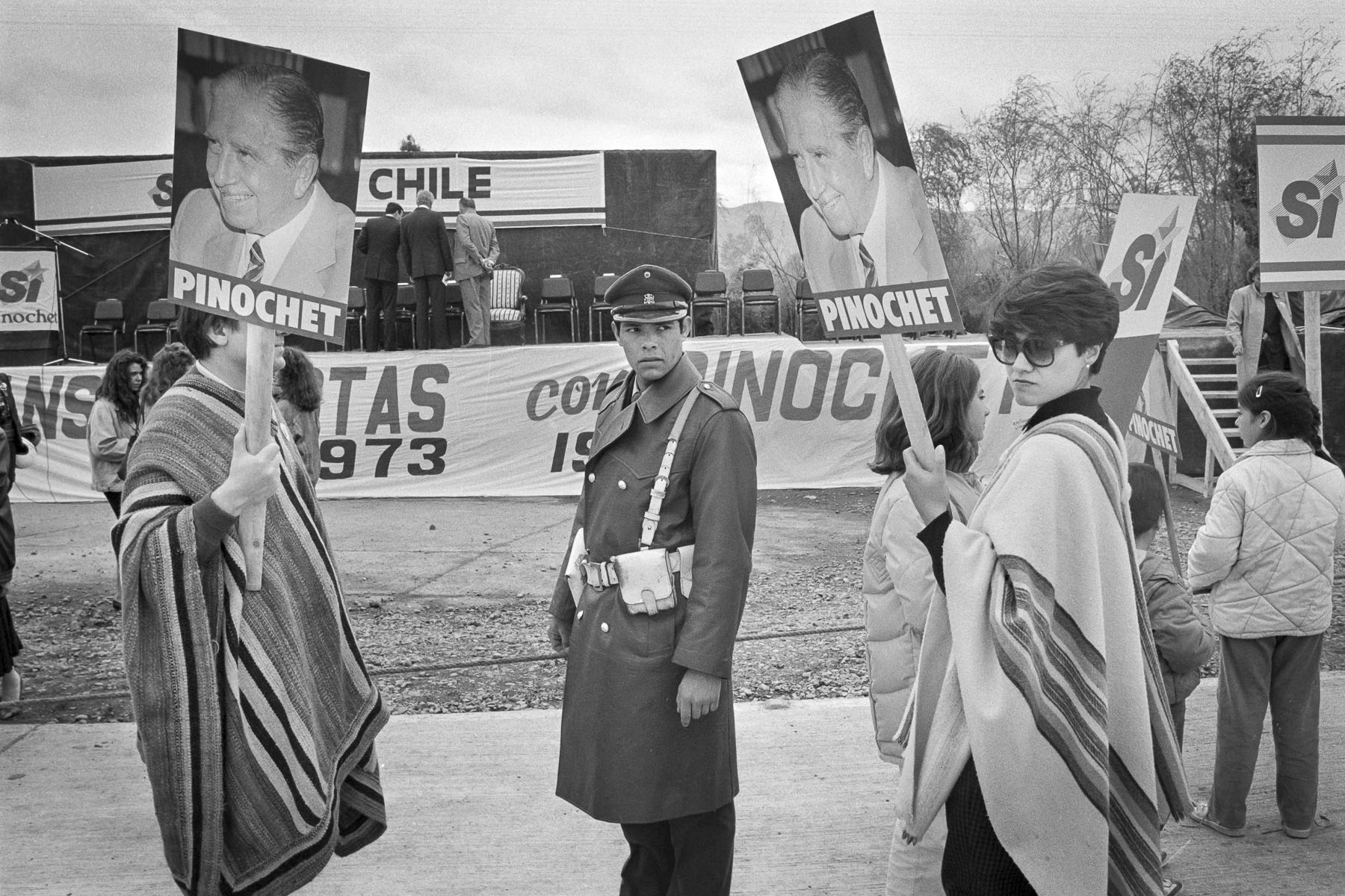 Augusto Pinochet supporters at SI rally during plebiscite Yes/No vote campaign in September 1988