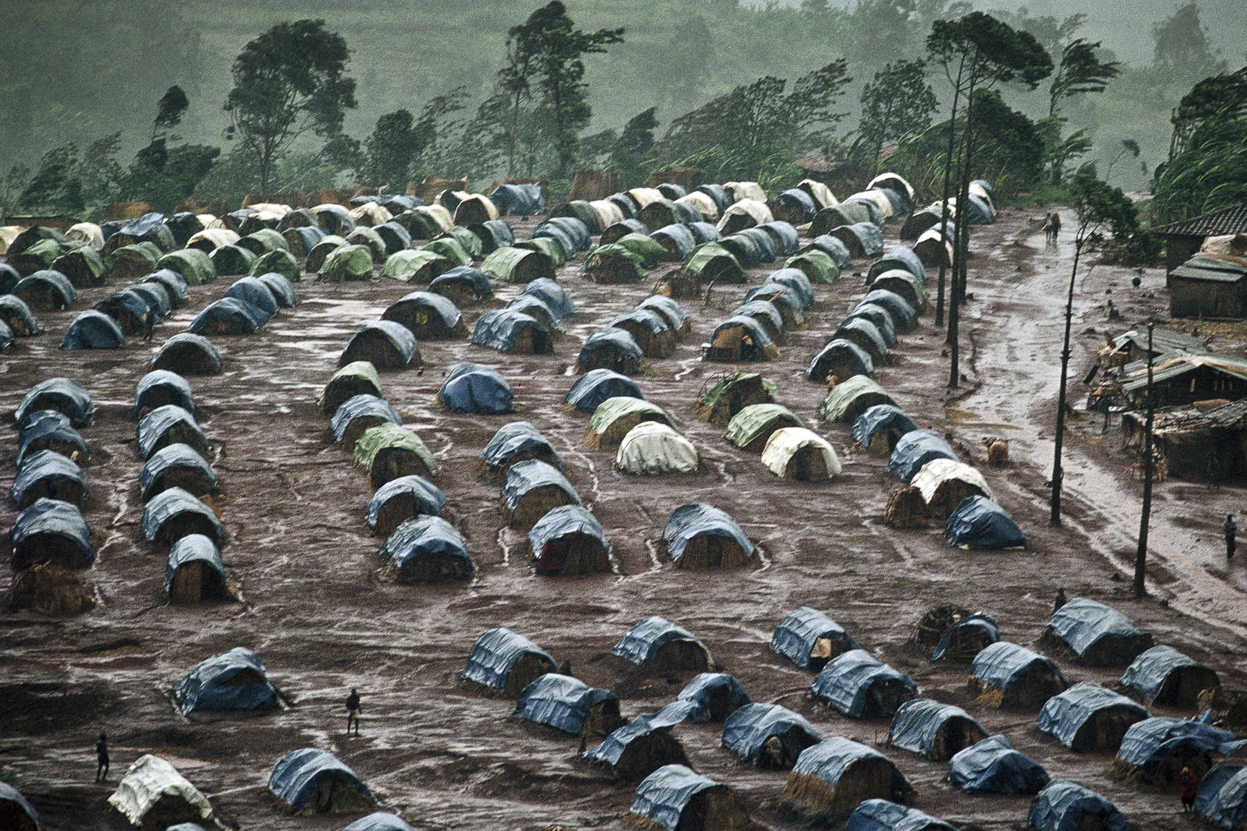 Burundese Hutu refugee camp in Kanage in February 1994