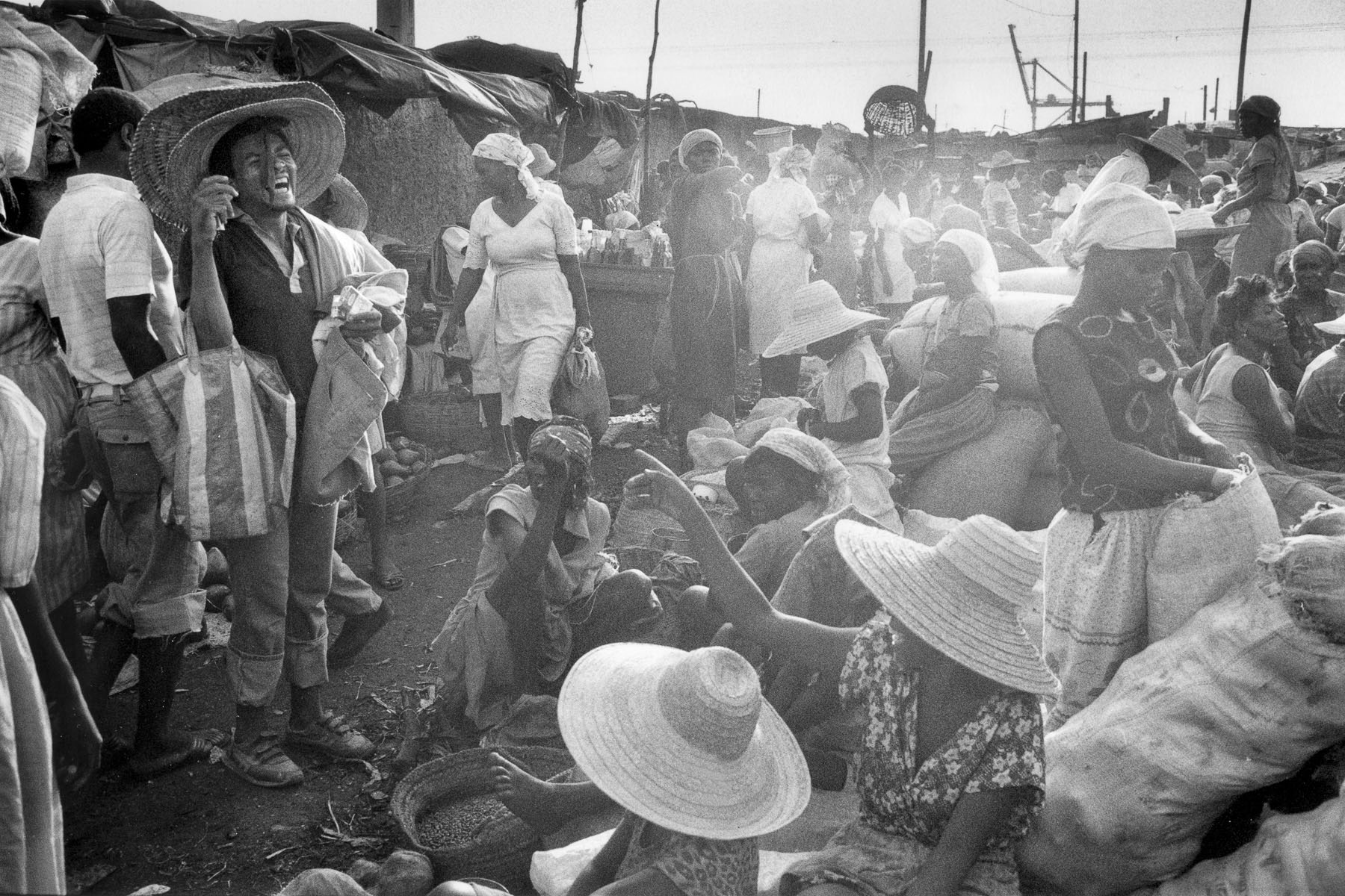 Market in the shantytown of La Saline in August 1986