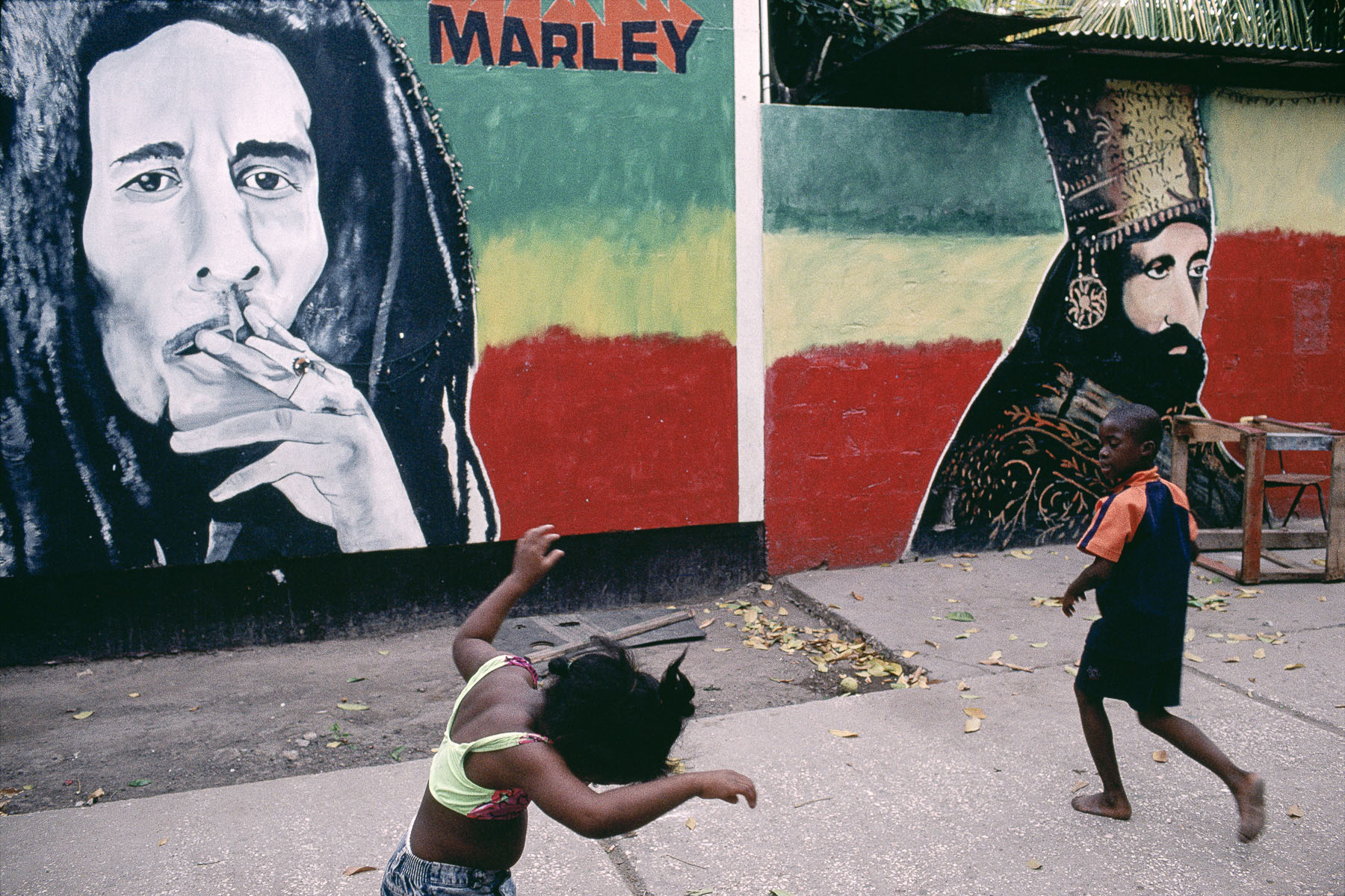 Children in the Trenchtown area in January 2001