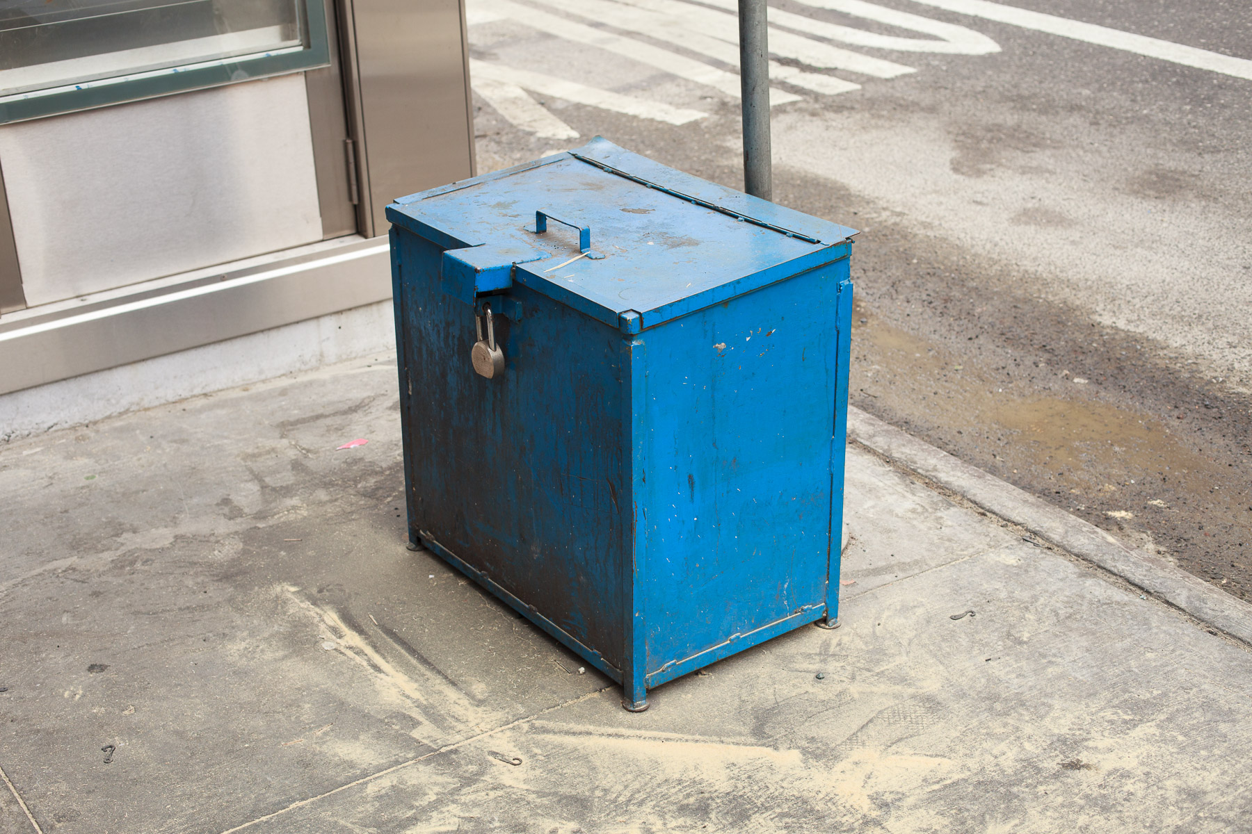 Blue Box, New York, 2010