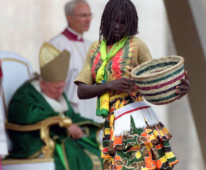 A Sundanese dancer performed before Pope John Paul II during a canonization ceremony.