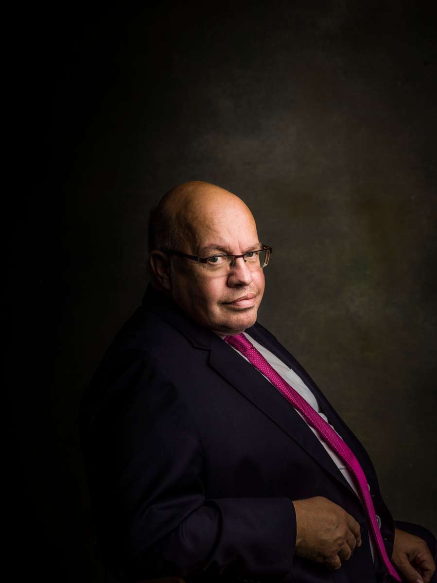 Peter Altmaier, German Federal Minister for Economic Affairs and Energy (CDU) stands for a brief portrait before talks with journalists.