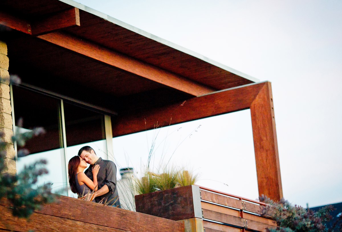 natural_engagement_photos_private_residence_orange_country_023