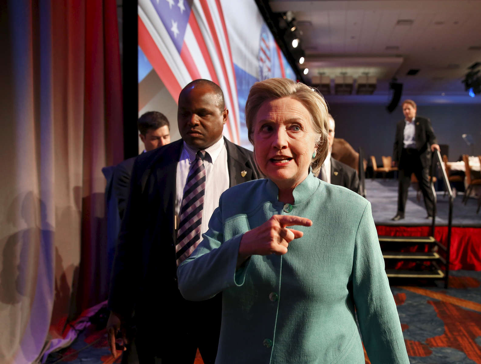 Democratic U.S. presidential candidate Hillary Clinton exits after speaking at the U.S. Conference of Mayors 84th Annual Meeting in Indianapolis, Indiana United States, June 26, 2016.    REUTERS/Chris Bergin