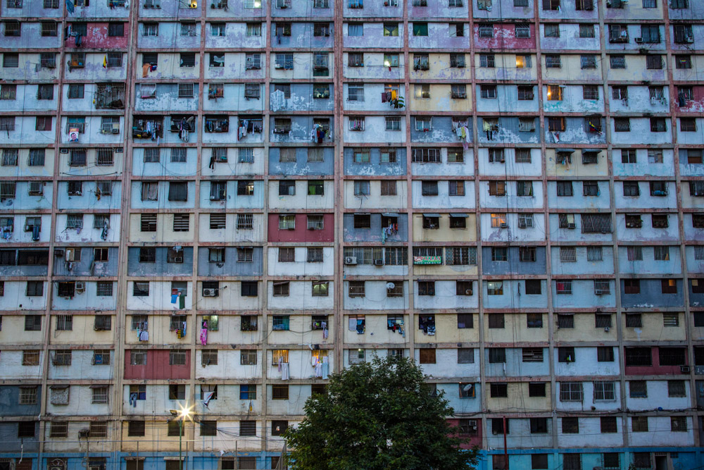 Housing block 12 is among the 17 blocks built by the government of Hugo Chávez in Monte Piedad, a neighborhood of the district of 23 of Enero.  March 14, 2013 