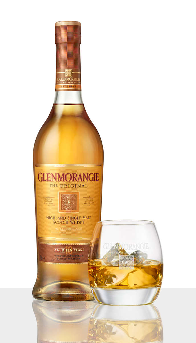 Glenmorangie Original bottle with a serve with ice