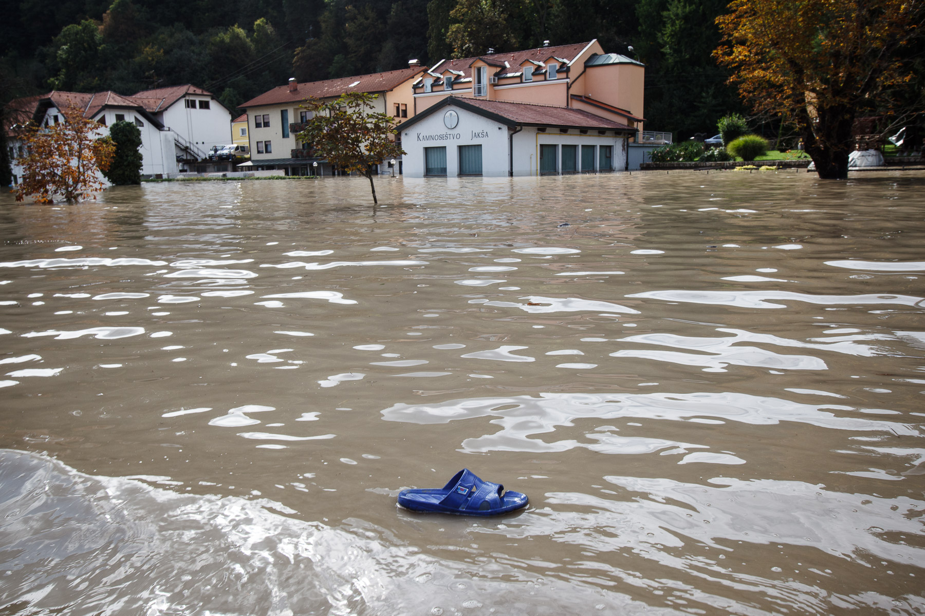 FloodsInSlovenia2010-photoLukaDakskobler-004