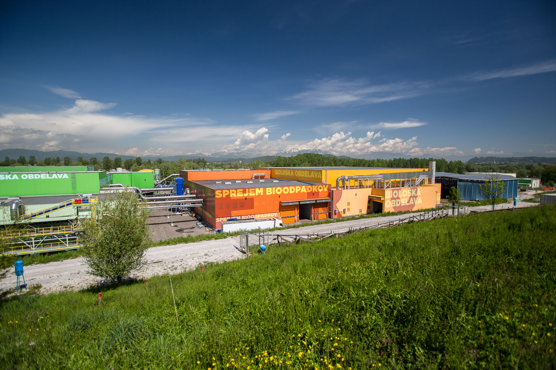 The RCERO mechanical biological treatment plant. Green facilities process residual waste while orange and red facilities process biodegradable waste.