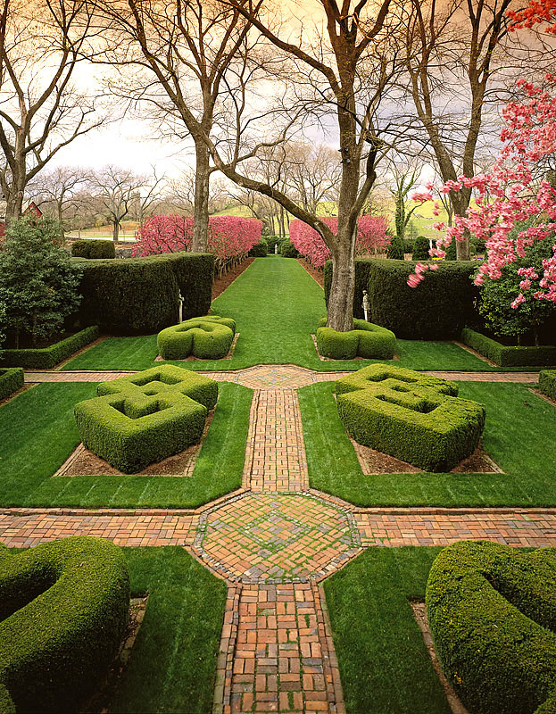 Knot GardenGlen Burnie Historic Home & GardensThe Museum of the Shenandoah Valley