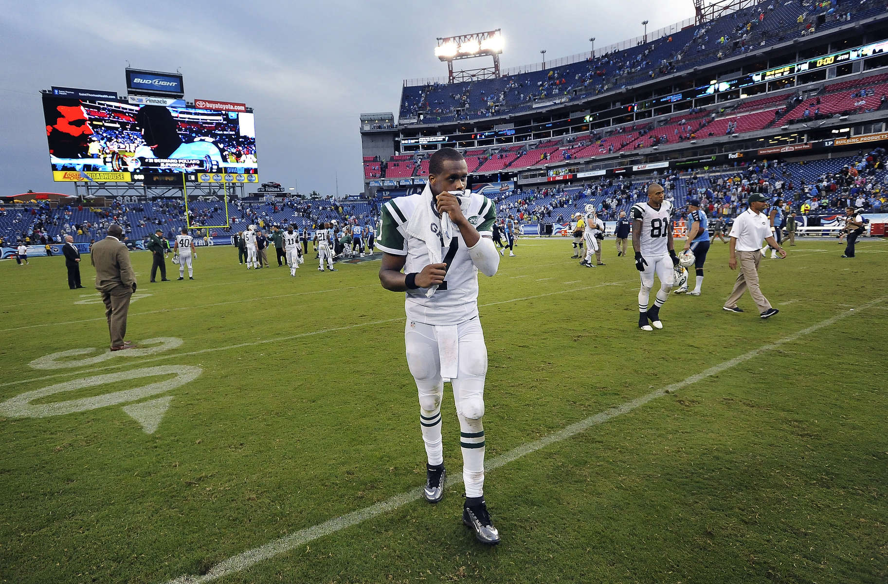 New York Jets quarterback Geno Smith leaves the field after losing to the Tennessee Titans 38-13 in an NFL football game on Sept. 29, 2013, in Nashville, Tenn. (AP Photo/ Mark Zaleski)