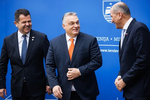 Madžarski predsednik vlade Viktor Orban, podpis sporazuma o sodelovanju med Slovenijo in Madžarsko, 2022 / Hungarian Prime Minister Viktor Orban, signing of a cooperation agreement between Hungary and Slovenia, 2022
