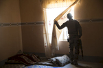 Fouilles des maisons à la recherche de combattants de Daech