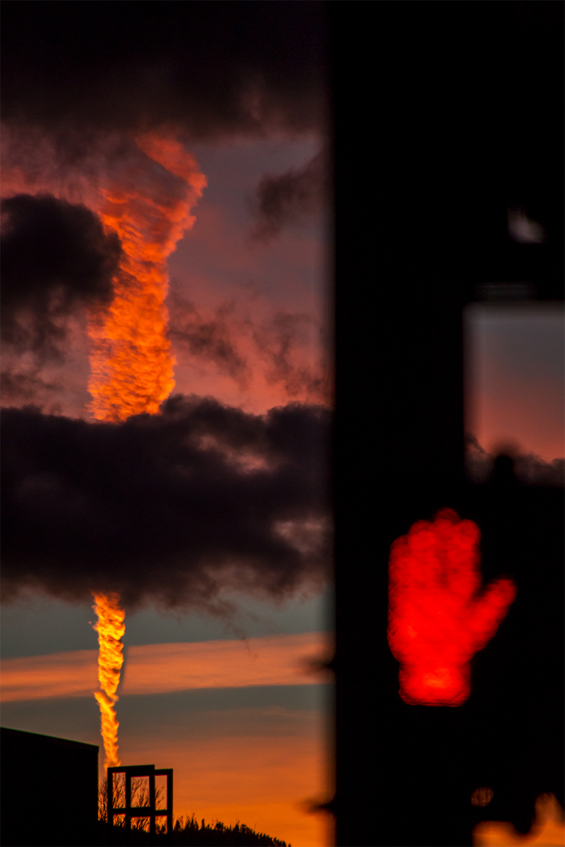 218_Smoke-Sky-Sign-Hand